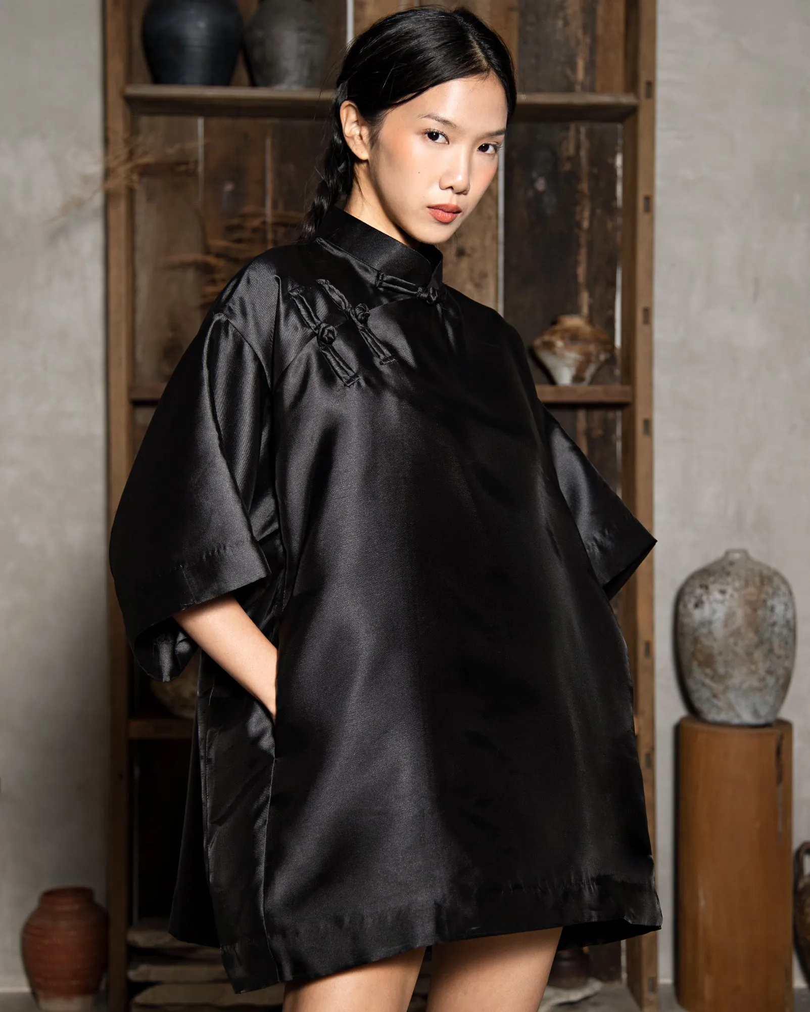 Cheongsam Oversaiz (Black)