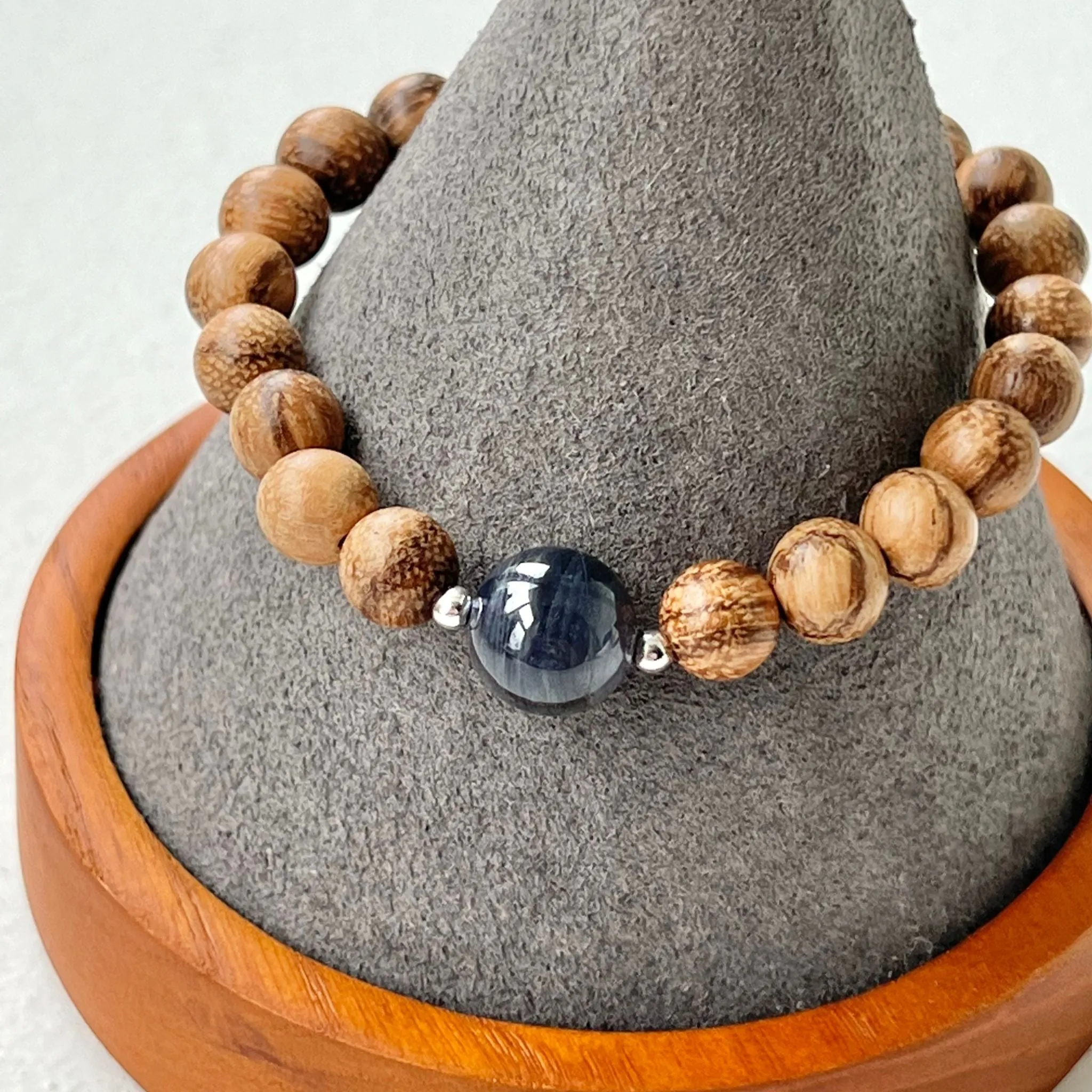 Iolite & Agarwood Men Bracelet