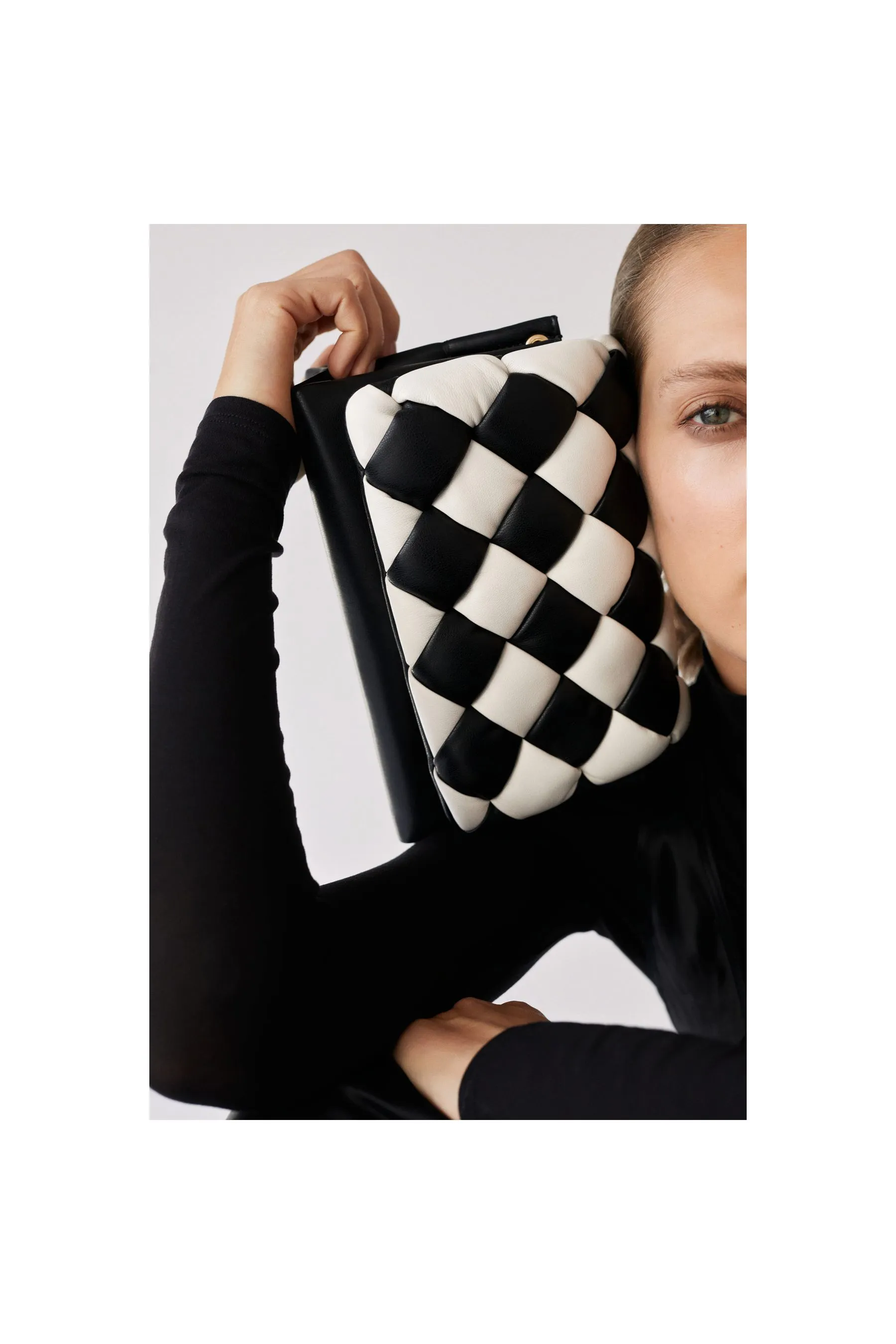 MANGO Bicolor Quilted Bag Black Women Crossbody Bags|akgalleria.com