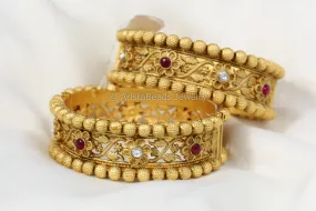 Matt Gold Bangle Set (2.4)