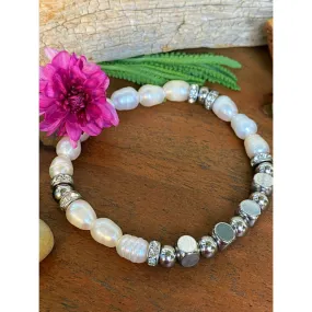 PEARL GLAM BRACELET