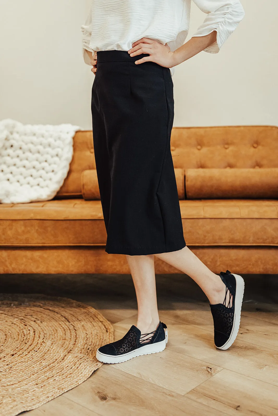 Poly/Wool Allison Skirt Navy