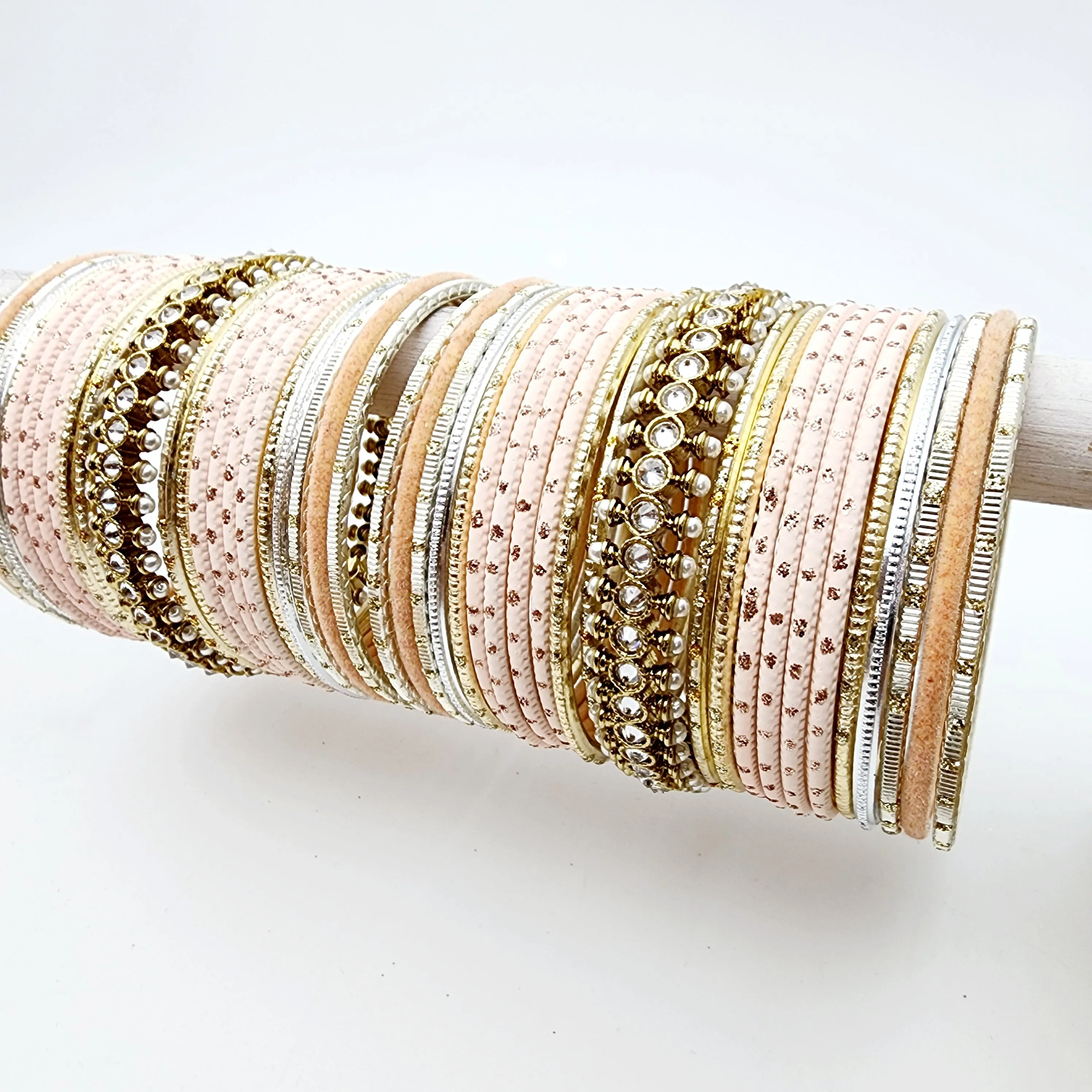 Savreet Bangle Set