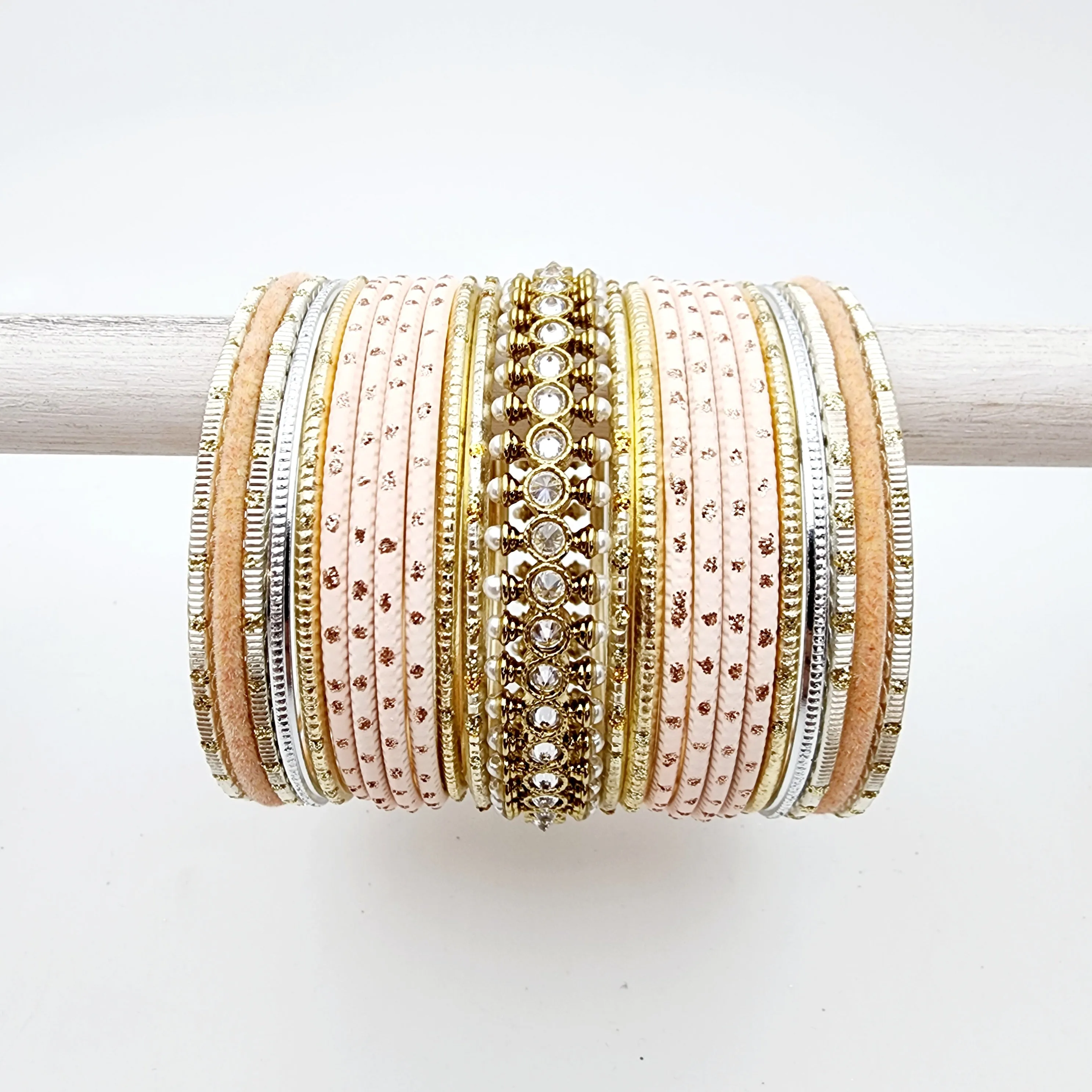 Savreet Bangle Set