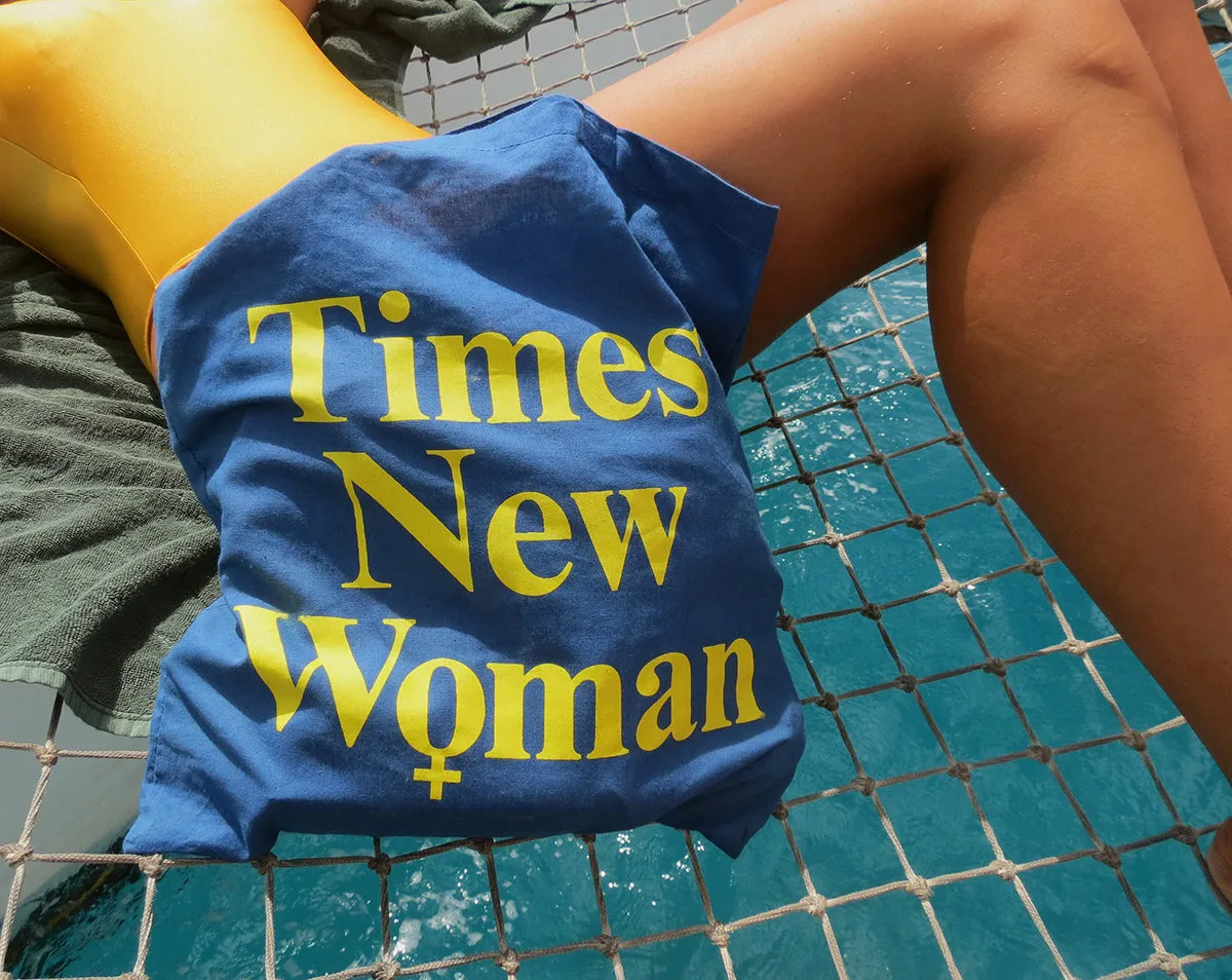 Times New Woman - Tote Bags